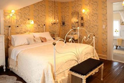 Pratt-Taber Inn - Summer Room